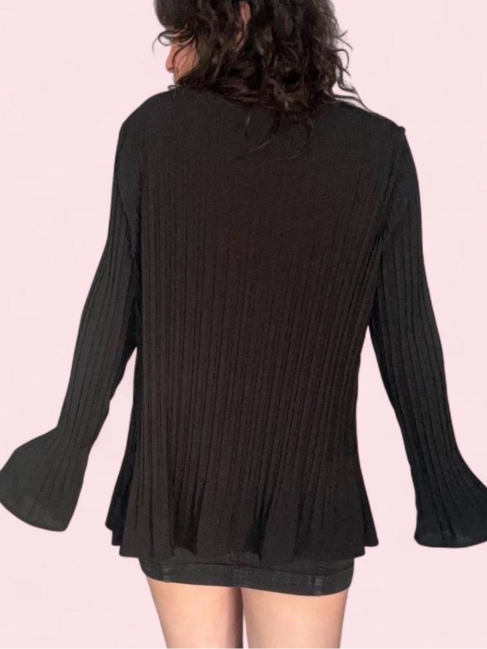 Black Ruffle-Collar Button-Front Blouse - Picture 4 of 8